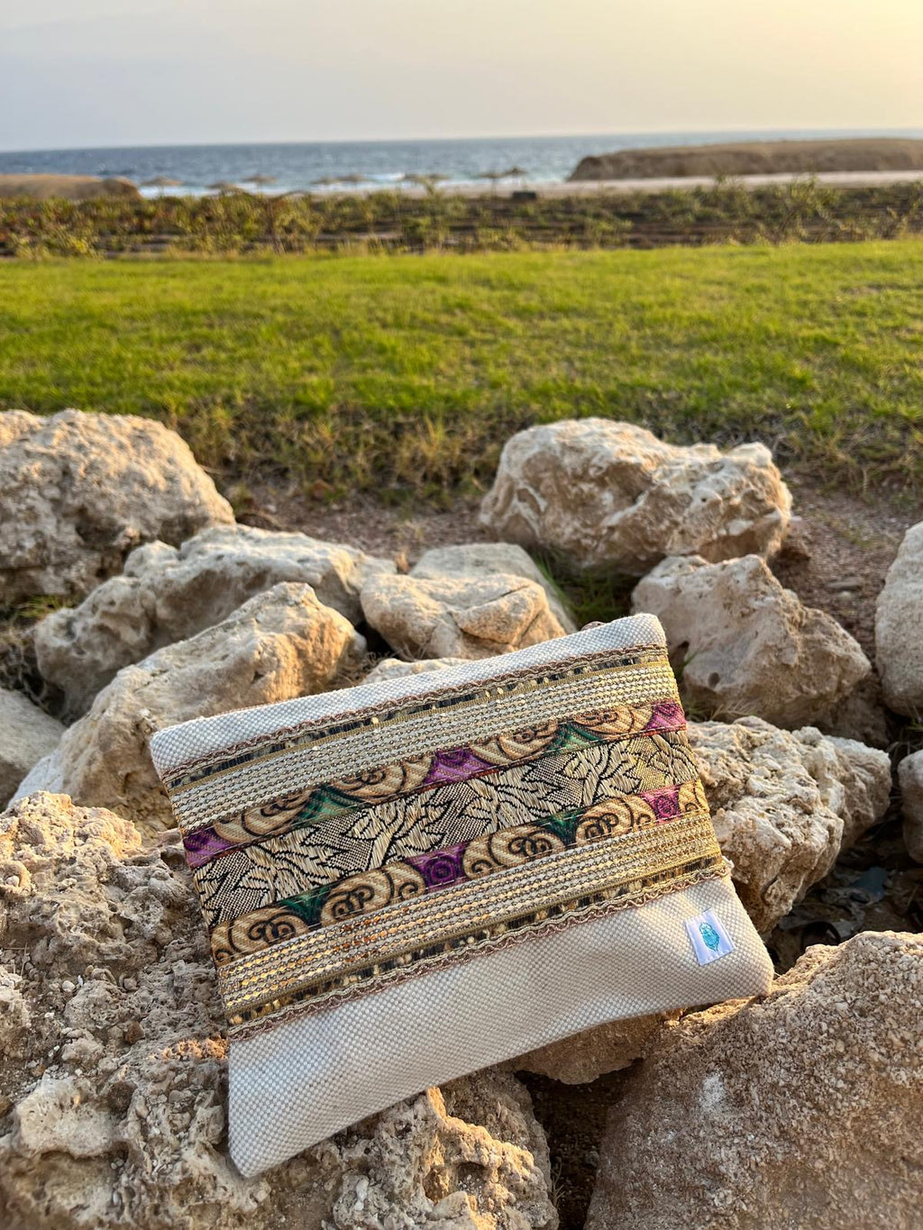 skaraBe Statement Clutch - Modell Desert Rose